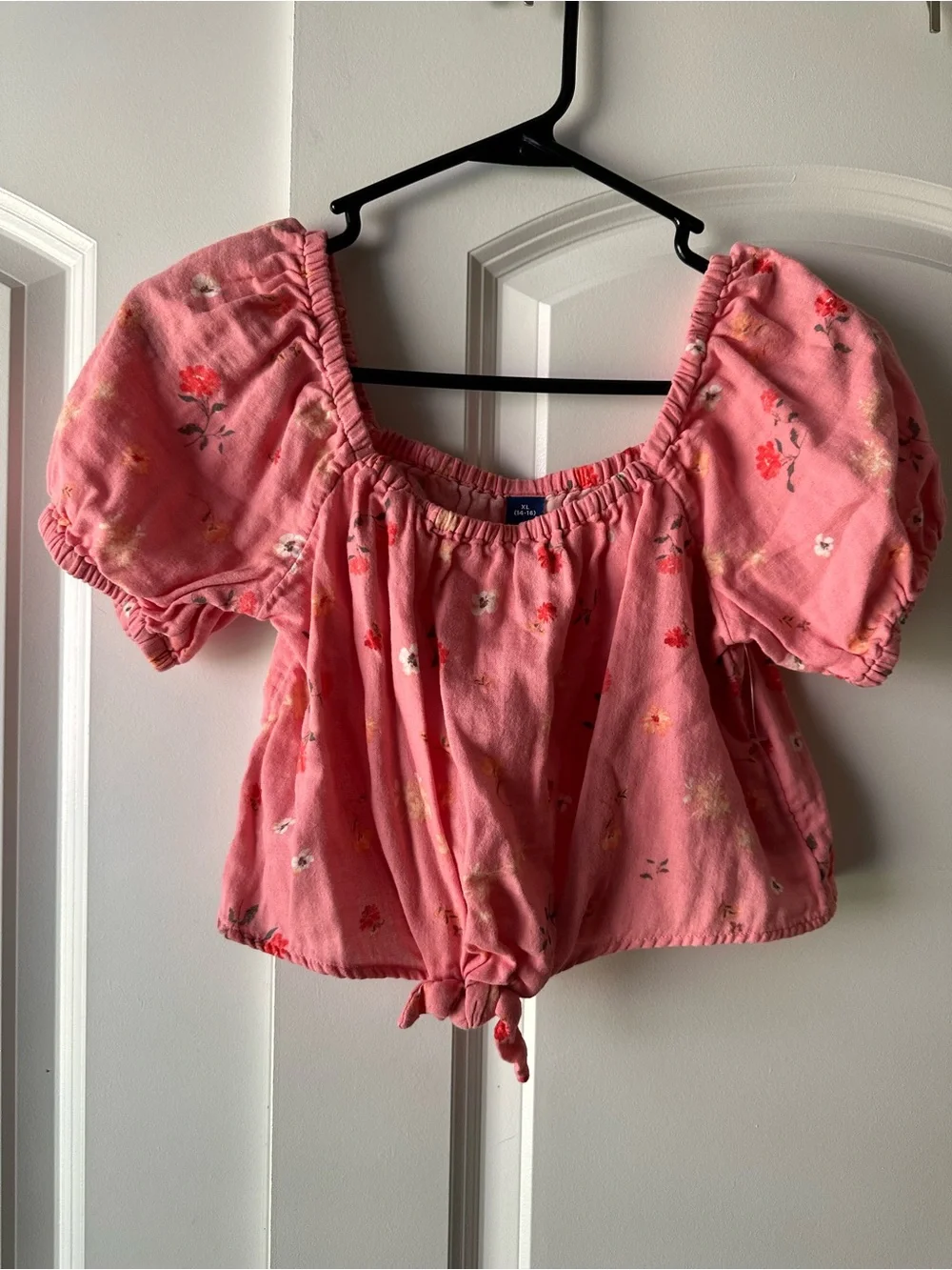 Girls XL Old Navy Coral Pink Floral Puff-Sleeve Crop Top
